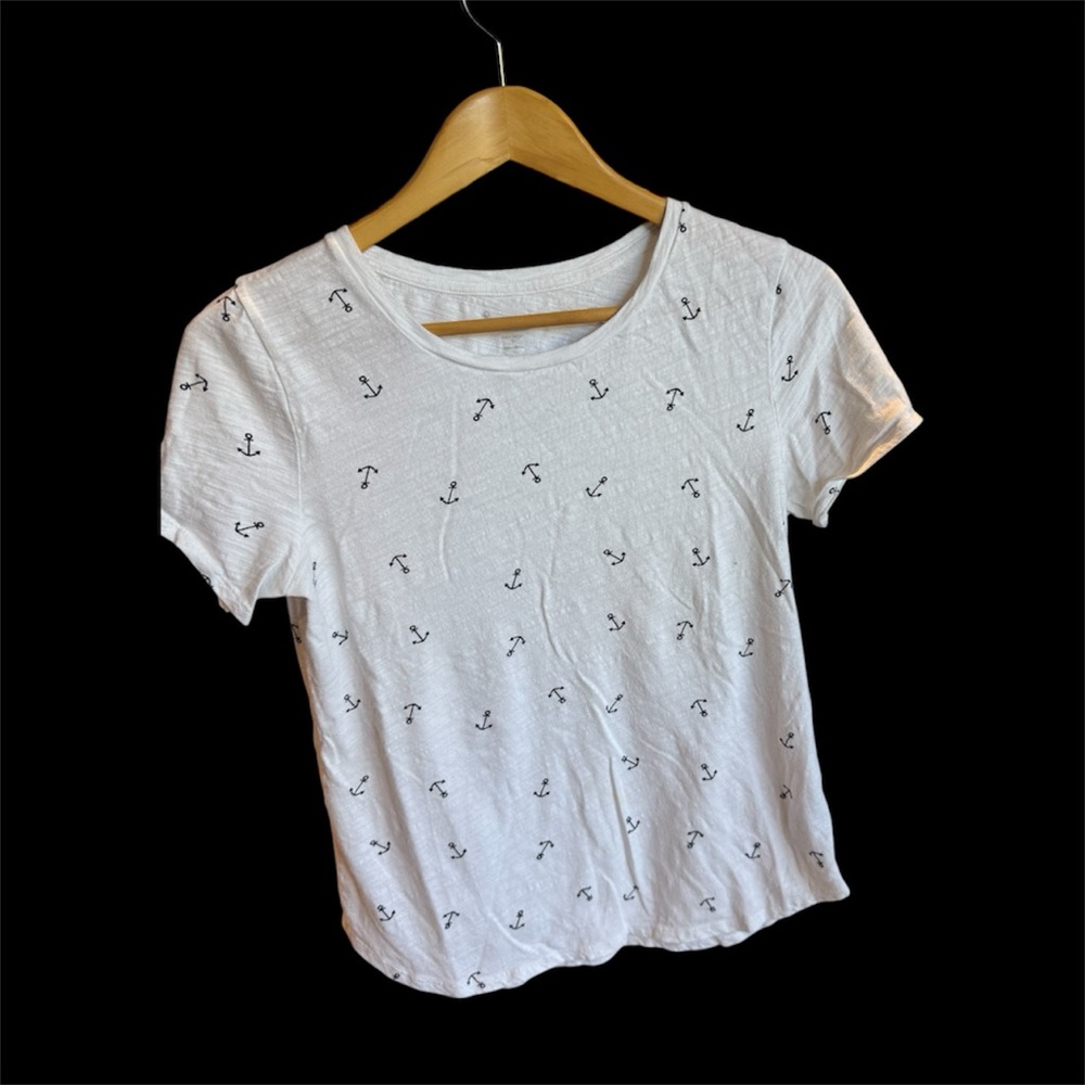Old Navy White Anchor Print Tee